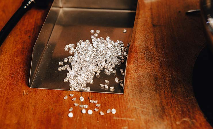 i diamanti sono tra i materiali più costosi al mondo