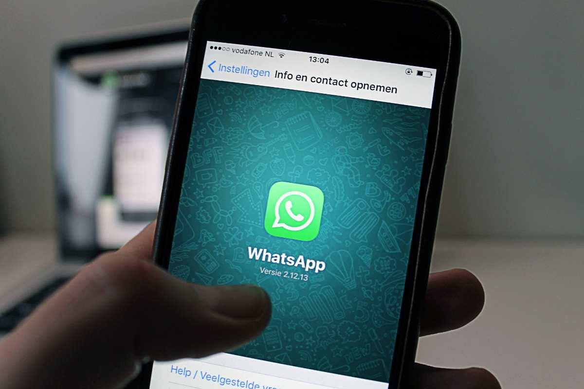 WhatsApp si può collegare alla email: ma in che modo