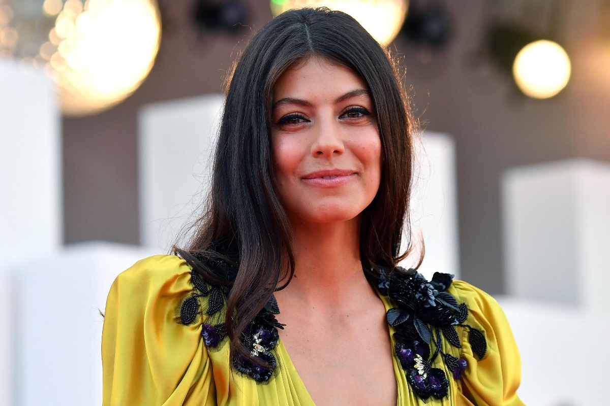 alessandra mastronardi i cesaroni