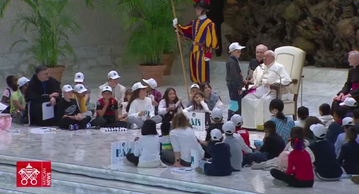 Incontro in Vaticano fra il Papa e i bambini
