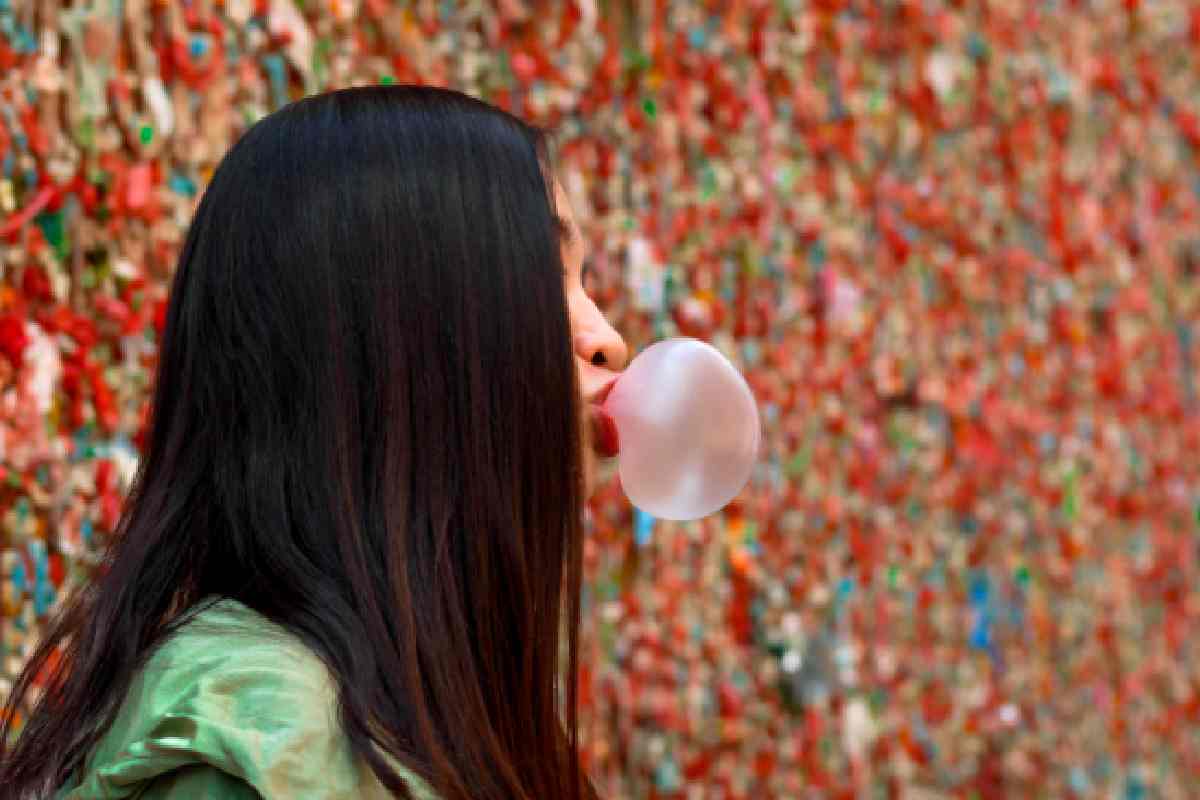 Cosa succede se si ingoia un chewing gum?