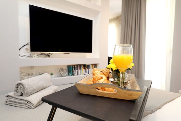 Con queste idee creative la TV diventerà il punto focale del tuo soggiorno